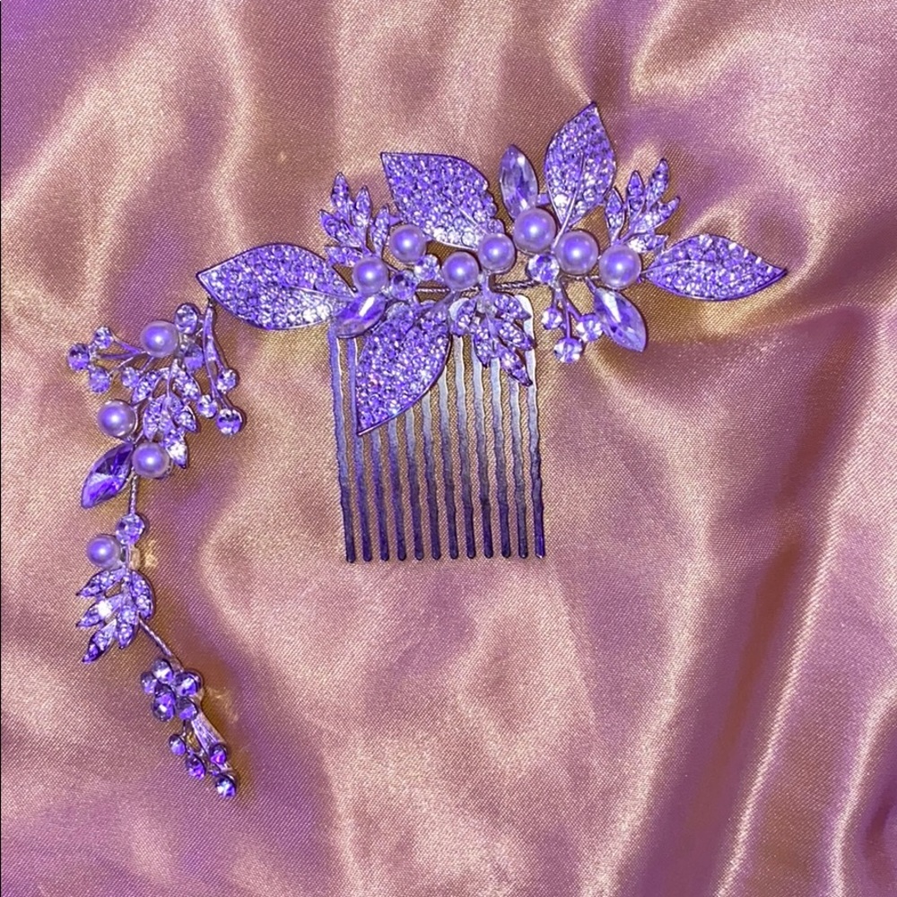 Gem and Pearl Hair Piece